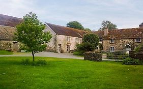 Bailiffs House - Uk48744 Holiday Home Llandybie  United Kingdom